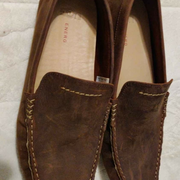 UGG Henrick Loafer - Picture 6 of 6